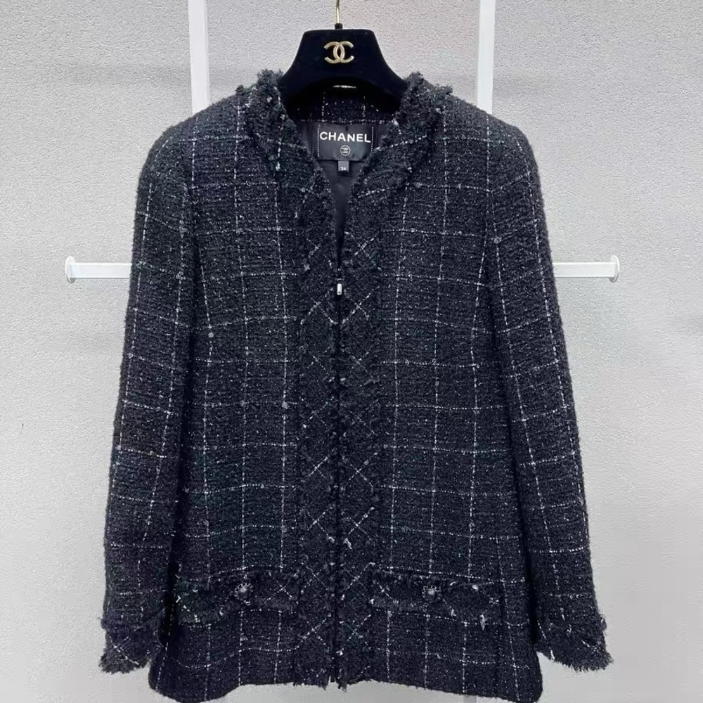 Authentic CHANEL Black Label Detail